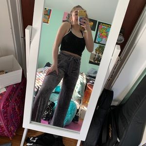 urban outfitters velvet pants